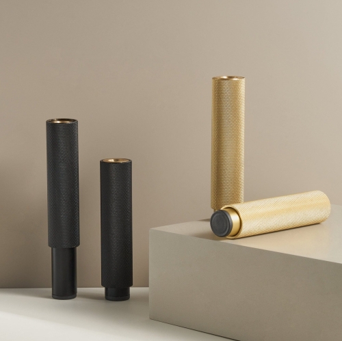 sten-solid-brass-knurled-furniture-legs-meraki-678980[1].jpg