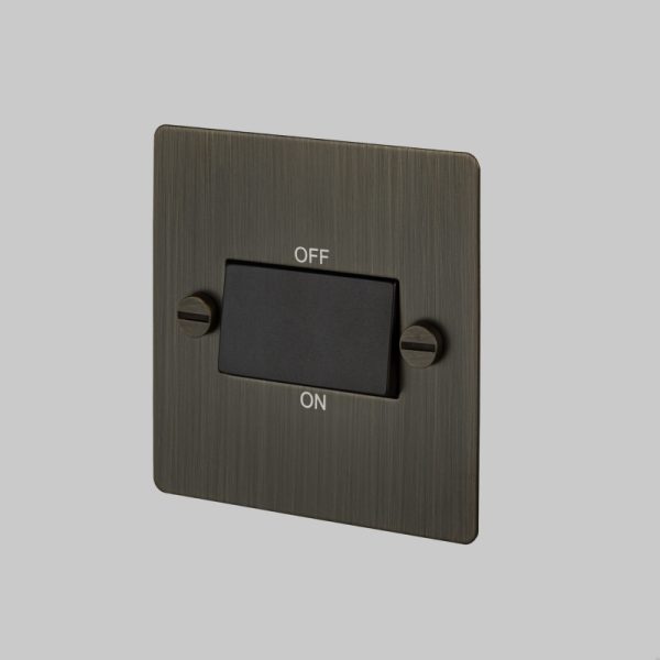 Włącznik Pojedynczy Fan Isolator Switch Palony brąz Standard angielski