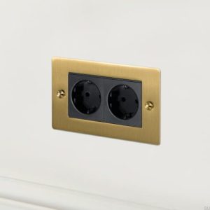 Gniazdo podwójne 2G Euro Socket - Mosiężne [C - Mg900] Standard angielski