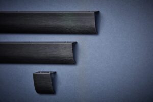 Długi uchwyt krawędziowy EDGE STRAIGHT 7×160 mm, dł. 1200 mm