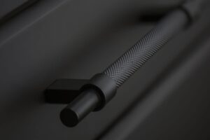 Uchwyt meblowy podłużny Pitch 128 Aluminiowy Czarny