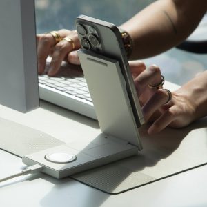 Native Union Rise 3 - in - 1 Qi2 Wireless Charger - bezprzewodowa ładowarka Qi2 15W do trzech urządzeń kompatybilna z MagSafe (sandstone)