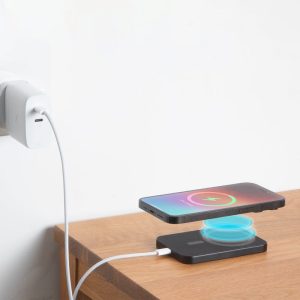 Native Union (Re)Classic Power Bank - magnetyczny powerbank 5000 mAh kompatybilny z MagSafe i Qi2, kabel USB - C - USB - C 15 cm w zestawie (kraft)