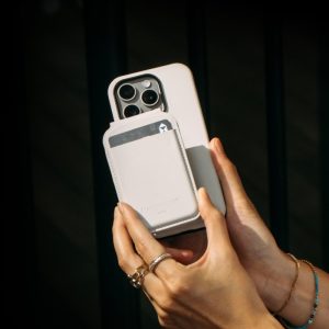 Native Union Active Case - etui do iPhone 16 Pro Max kompatybilne z MagSafe (sandstone)