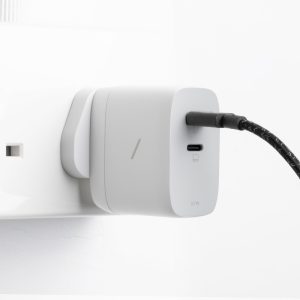 Native Union Fast GaN Charger - ładowarka 67W PD, 2x USB - C, adaptery US/UK/EU w zestawie (white)