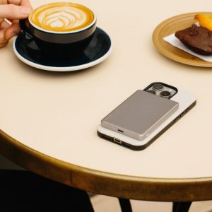Native Union Active Power Bank - magnetyczny powerbank 5000 mAh kompatybilny z MagSafe i Qi2, kabel USB - C - USB - C 15 cm w zestawie (sandstone)
