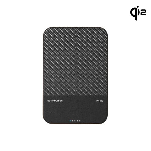 Native Union (Re)Classic Qi2 Power Bank - magnetyczny powerbank 5000 mAh kompatybilny z MagSafe i Qi2, kabel USB - C - USB - C 15 cm w zestawie (black)