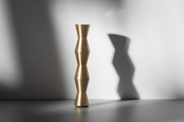 Mosiężna noga meblowa VILDE 180 BRASS