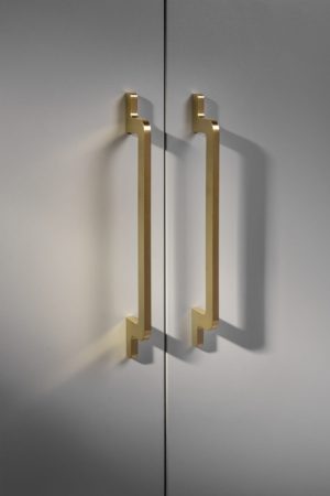 Uchwyt mosiężny ISA MODERN 160 (M)