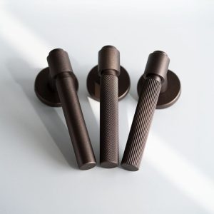 Klamka do drzwi Helix Plain 200 Metalowa Ciemny Brąz
