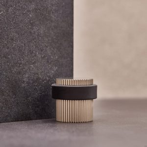 Stopka Stoper do drzwi podłogowy Helix Stripe Srebrny