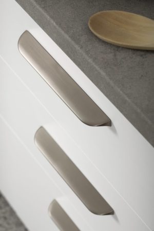 Uchwyt meblowy podłużny Nick 160 Chrom Polerowany