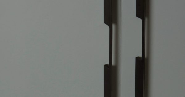 Uchwyt meblowy podłużny Peak 1760 Aluminiowy Czarny Szczotkowany