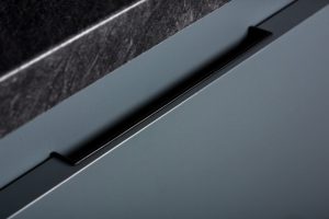 Uchwyt meblowy wpuszczany Hide 90 Metalowy Czarny