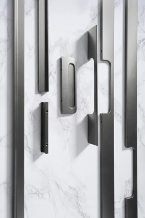 Uchwyt meblowy podłużny Peak 1760 Aluminiowy Metaliczny Szary