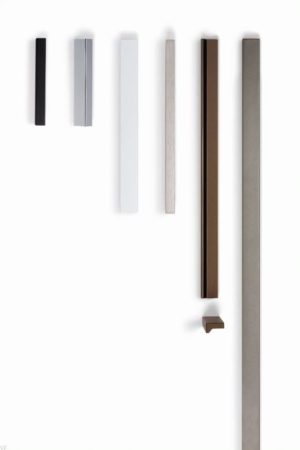 UCHWYT MEBLOWY PODŁUŻNY ANGLE 100 ALUMINIOWY CZARNY