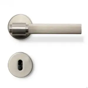 Klamka do drzwi Helix Stripe 200 Standard Skandynawski