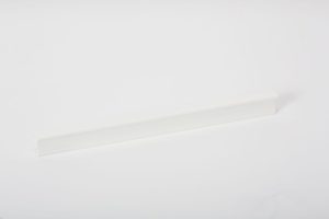 UCHWYT MEBLOWY PODŁUŻNY ANGLE 600 ALUMINIOWY BIAŁY MAT