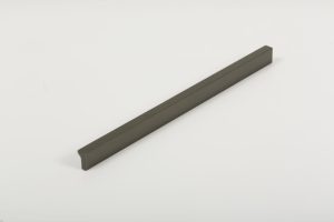 UCHWYT MEBLOWY PODŁUŻNY ANGLE 600 ALUMINIOWY SZARY