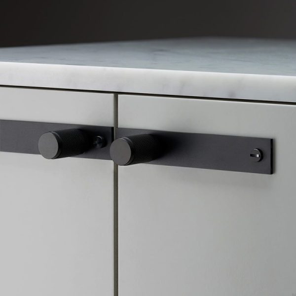 Gałki meblowe z podkładka FURNITURE KNOB PLATE Cross Metalowe Czarne