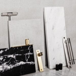 Uchwyt meblowy z podkładką Pull Bar Plate Medium Cross Mosiężny Złoty