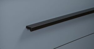 UCHWYT MEBLOWY PODŁUŻNY ANGLE 1480