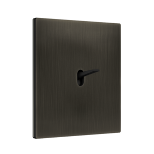 Włącznik pojedynczy w ramce antique bronze iron  z kolekcji Font 5.1