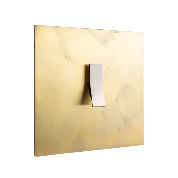 Włącznik pojedynczy w ramce soft polished brass z kolekcji Bridge
