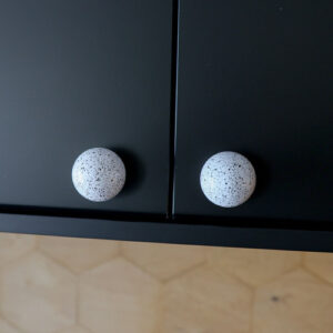 Gałka meblowa White & Black Melange