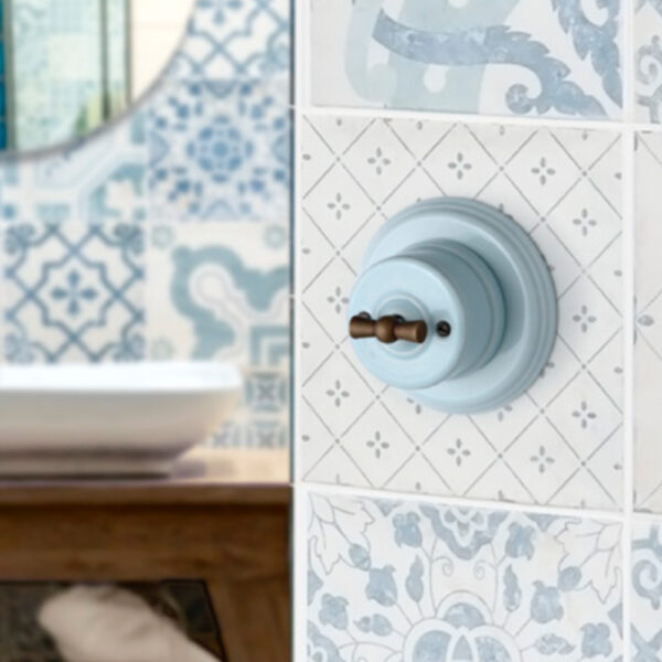 Włącznik porcelanowy Garby w kolorze Coton