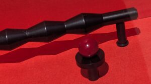 Czarny uchwyt meblowy VILDE BLACK 160 (M)