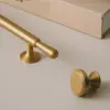 Uchwyt meblowy mosiężny, prosty
