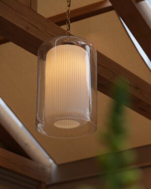 Windsor średnia lampa wisząca z opalowym szkłem – Antyczny mosiądz