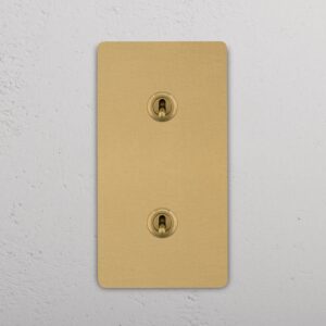 Grove Włącznik dźwigniowy x 2 w podwójnej ramce pionowej – Antyczny mosiądz