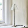 Cotswold mała lampa stołowa z ryflowanym szkłem – Polerowany nikiel