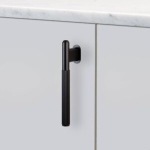 Uchwyt meblowy L-Bar Linear 125 – Czarny