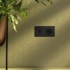 Kew Gniazdo USB-C 30 W i duńskie typu K w podwójnej ramce – Brąz, Czarny