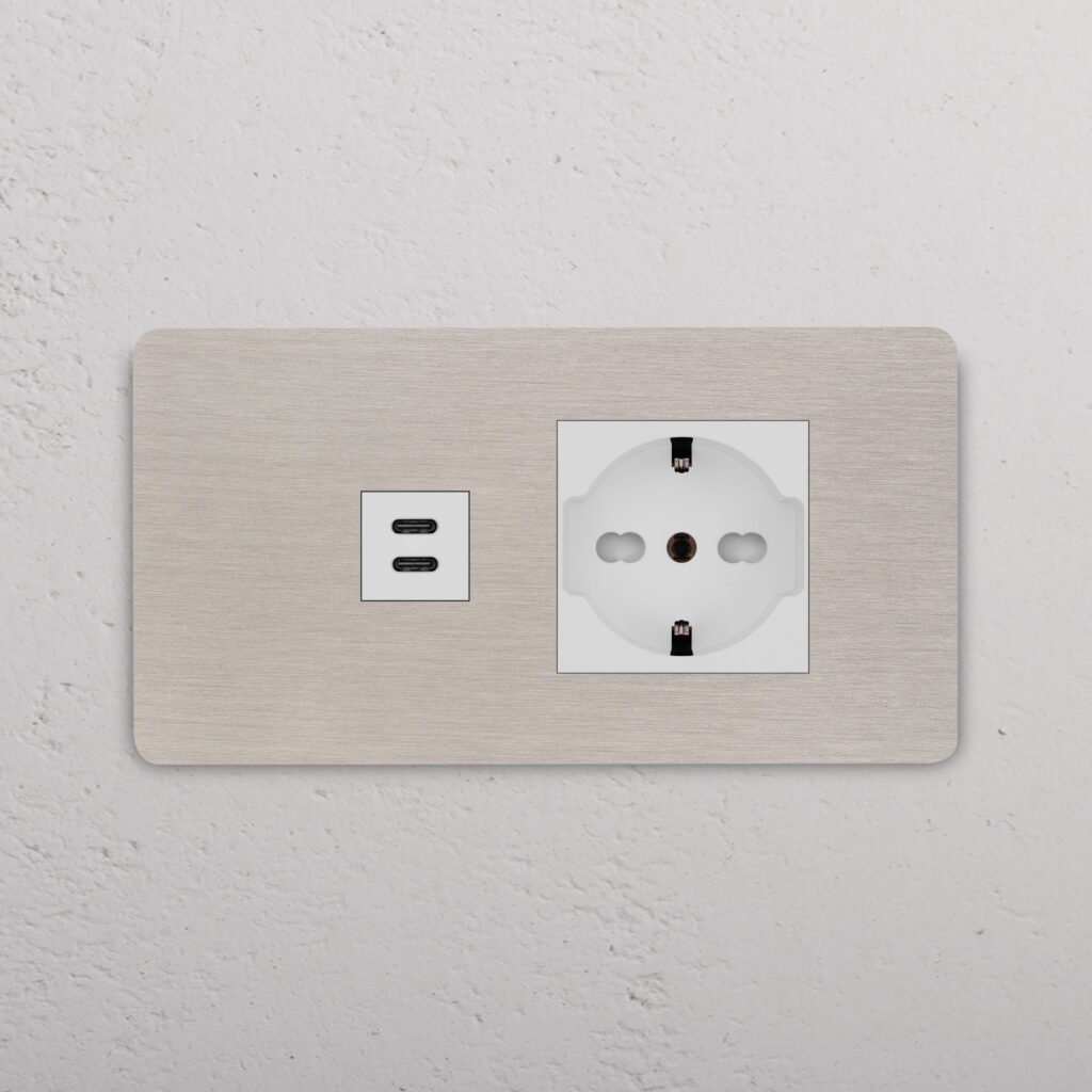 Grove 4-Module USB-C 30W & Schuko/Bipasso Socket – Satynowy nikiel, Biały