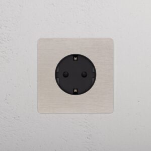 Kew Gniazdo Schuko typu F w pojedynczej ramce – Satynowy nikiel, Czarny