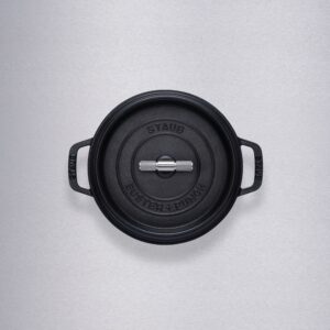 Garnek Cocotte Staub 3.7 L ze m radełkowanym uchwytem – Czarny