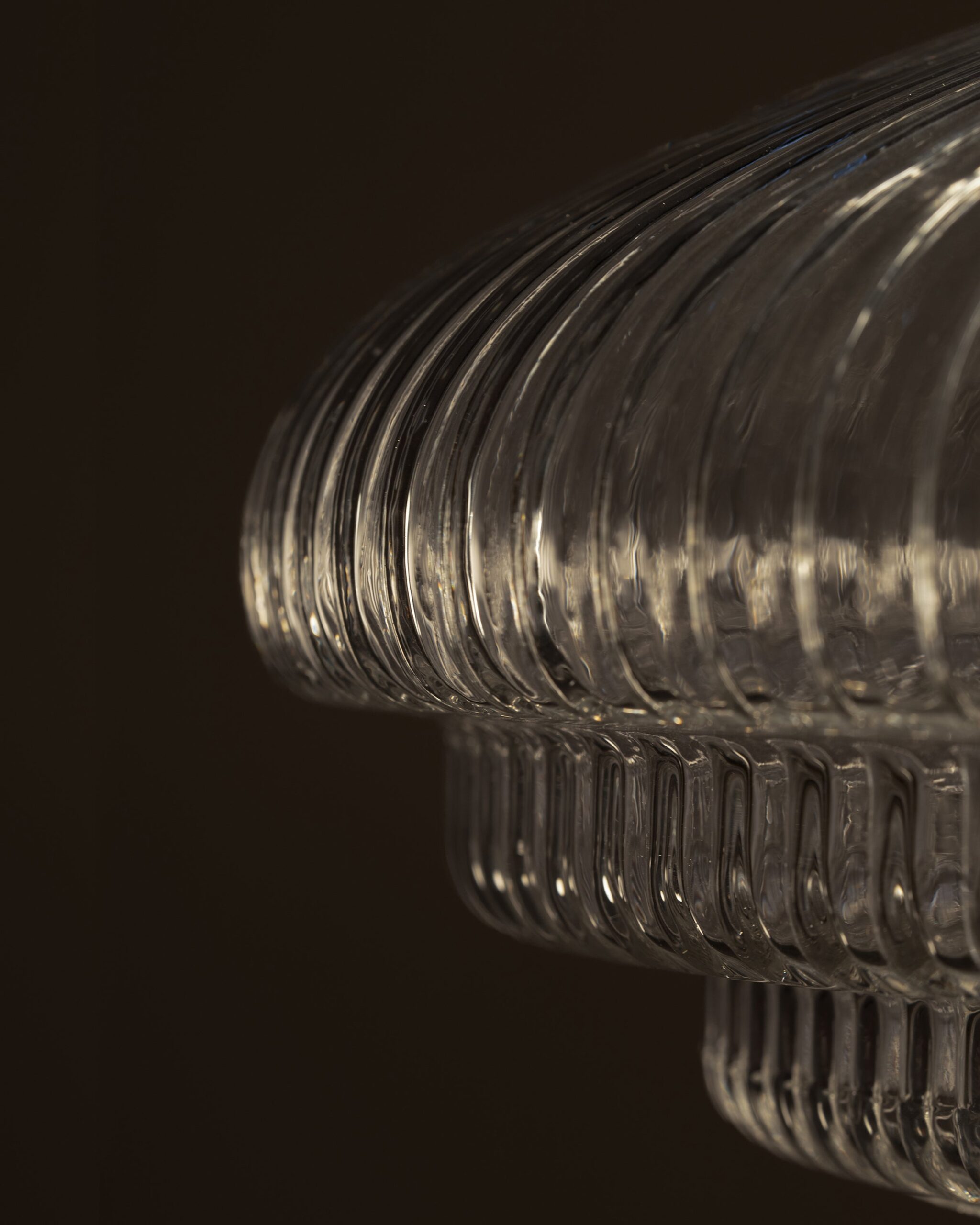 Brookfield duża lampa wisząca z ryflowanym szkłem – Polerowany nikiel