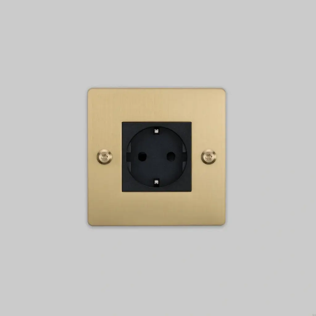 Gniazdo pojedyncze bez logotypu Typ F Linear 1G Standard Europejski – Złoty (EU)