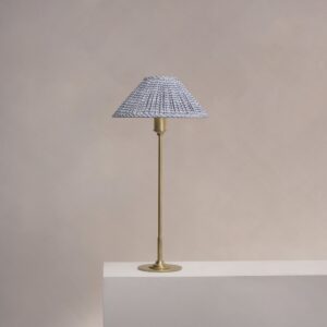 Cotswold średnia plisowana lampa stołowa niebieskoszary – Antyczny mosiądz