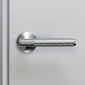 Klamka drzwiowa nieruchoma Cross Fixed 57 – Srebrny
