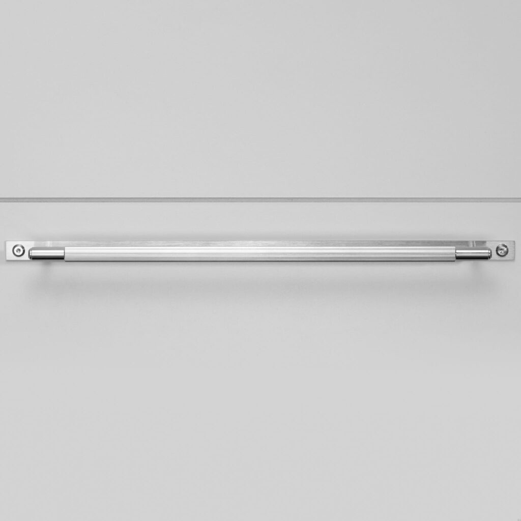 Uchwyt meblowy podłużny z podkładką Linear Plate 325 – Srebrny