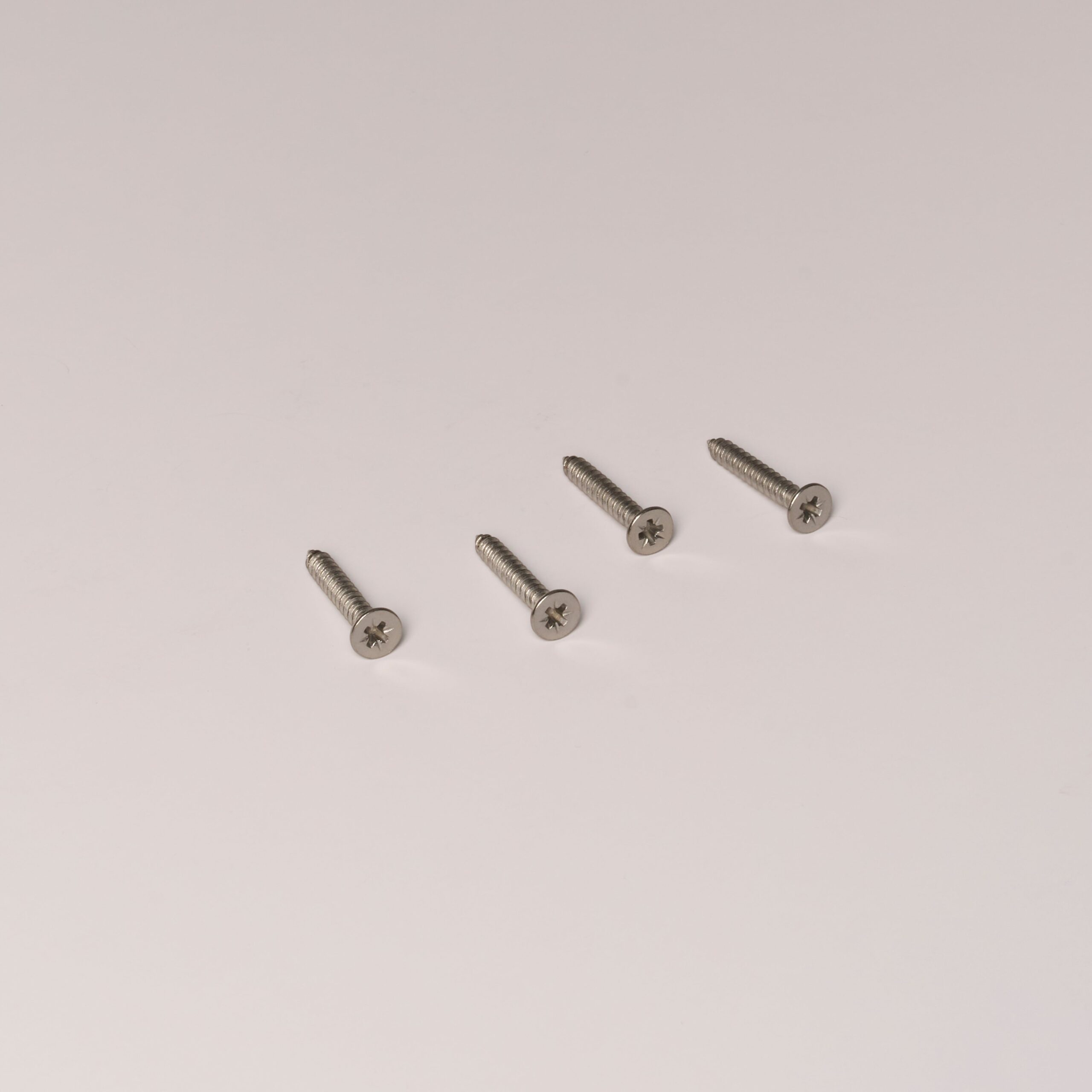 Wkręty do drewna samogwintujące z łbem krzyżakowym 5 mm x 30 mm, 4 szt. – Polerowany nikiel