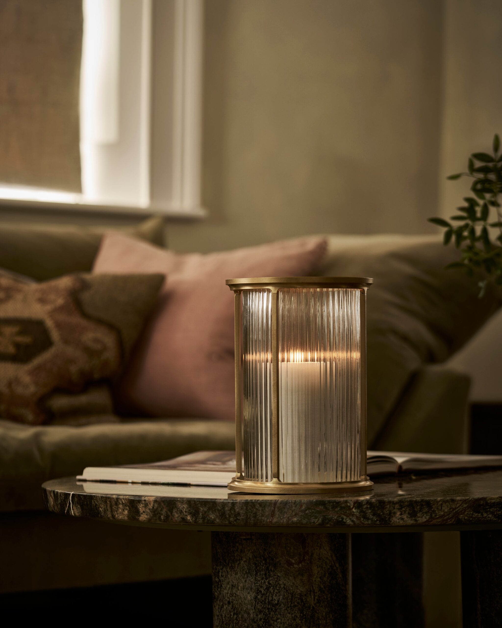 Battersea lampion – Antyczny mosiądz