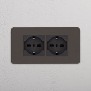 Grove 4-mechanizmowe gniazdo 2x Schucko/Bipasso – Brąz, Czarny