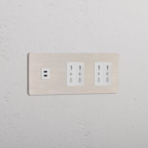 Grove Gniazdo USB-C 30 W i Bipasso x 4 w potrójnej ramce – Satynowy nikiel, Biały