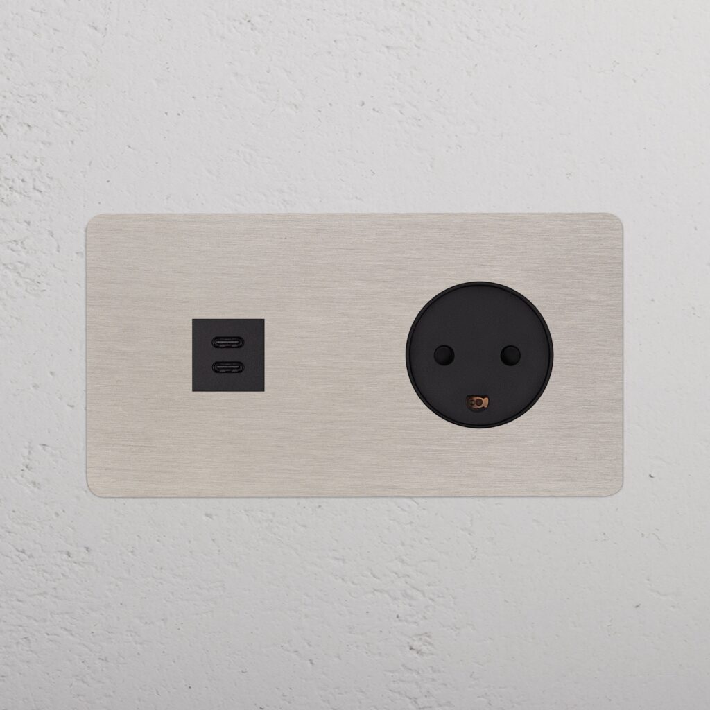 Kew Gniazdo USB-C 30 W i duńskie typu K w podwójnej ramce – Satynowy nikiel, Czarny